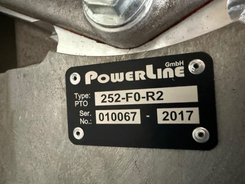 Коробка отбора мощности с фланцем сзади (КОМ 252-F0-R2) / Powerline 252-4204010-01