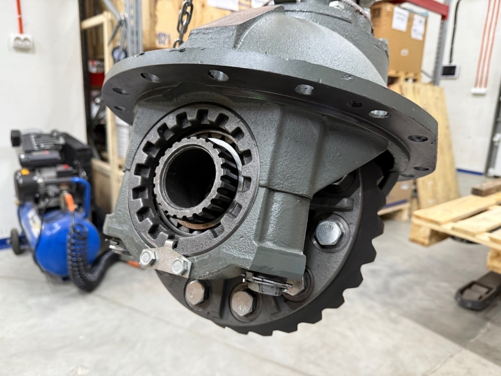 Редуктор задний 31/15 (КамАЗ 6520, 6522) (восстановлен в заводских условиях) / Завод 6520-2402011-20