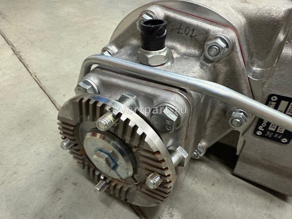 Коробка отбора мощности с фланцем сзади (КОМ 252-F0-R2) / Powerline 252-4204010-01