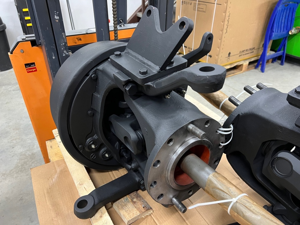 Колесно-ступичная группа переднего моста левая 6522,65225,65226,65228/ Мадара 340-023-7401