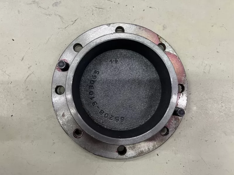 Крышка ступицы КамАЗ-65208 (снята с новой балки) / ПАО КАМАЗ 65208-3103065