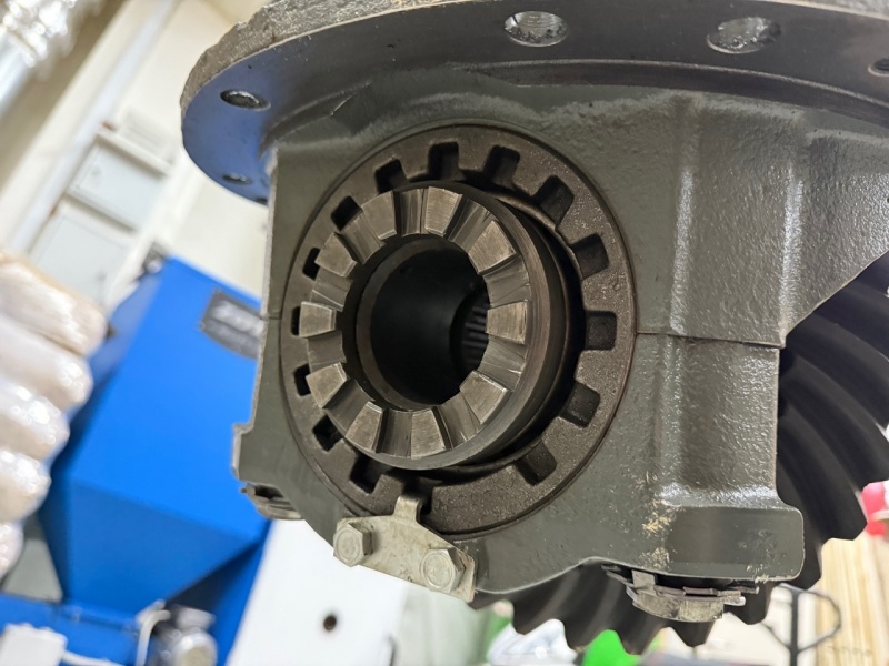 Редуктор задний 31/15 (КамАЗ 6520, 6522) (восстановлен в заводских условиях) / Завод 6520-2402011-20