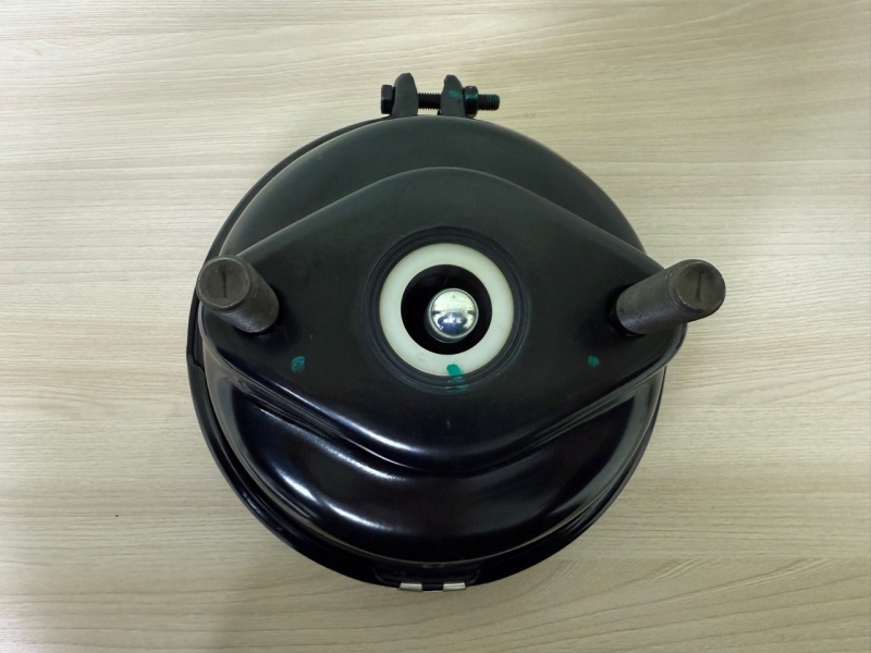 Камера тормозная передняя тип 27 на КамАЗ 54901 (ан. BS3581-K141390N00) левая сторона / WABCO 4235090210 