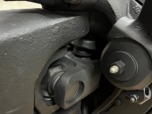 Колесно-ступичная группа переднего моста левая 6522,65225,65226,65228/ Мадара 340-023-7401